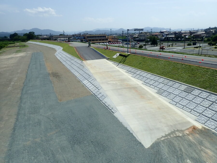宮川河川整備工事